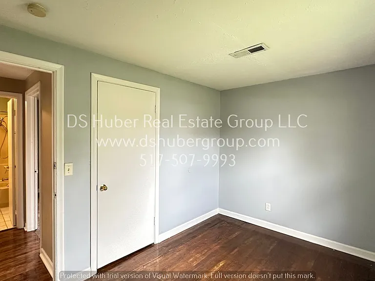 1218 Victoria Dr — Photo 6