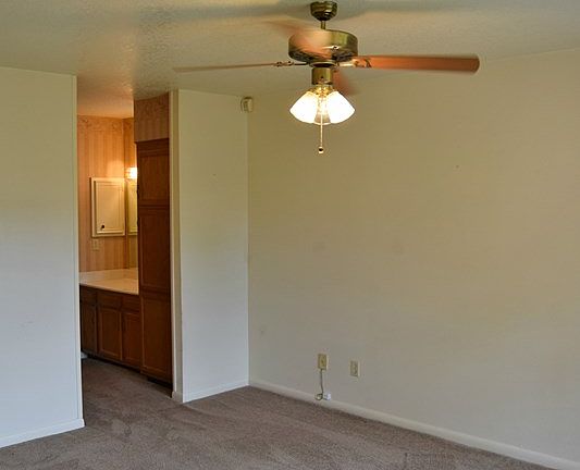4th image of 4529 Briarwood Ln