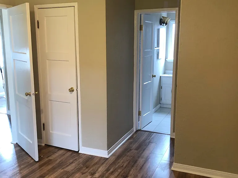 1747 N Hollywood Way #1747 — Photo 8