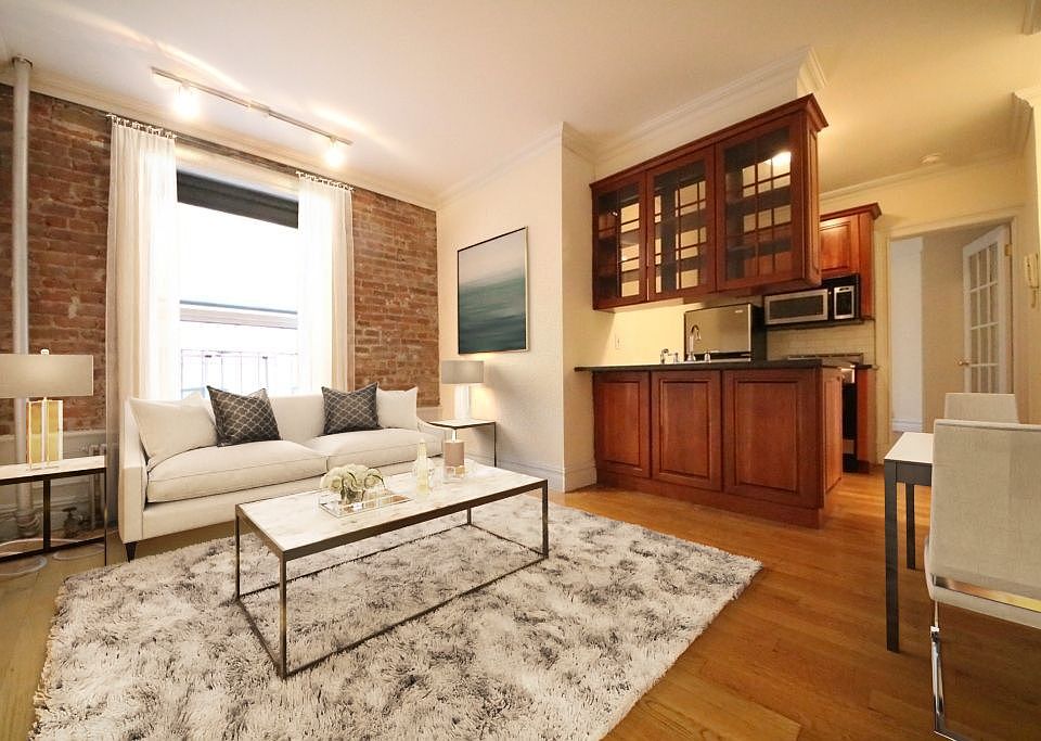 1st image of 10 Morton St APT 2E