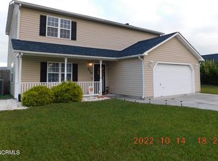 110 Spain Dr, Hubert, NC 28539