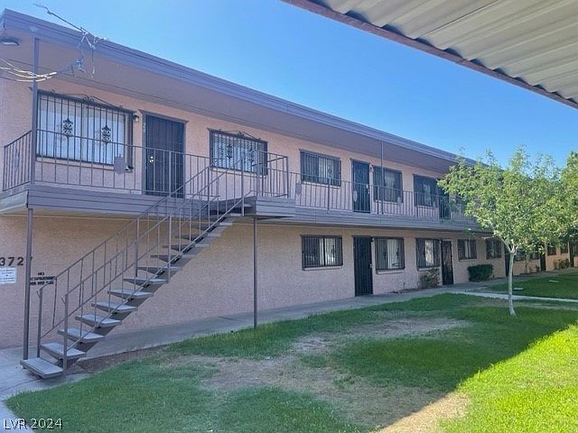 1st image of 3727 Hazelwood St APT 20
