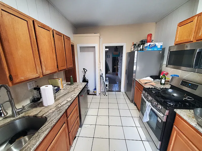 684 Parker St #2 — Photo 10