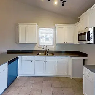 3036 W 82nd Pl — Photo 6