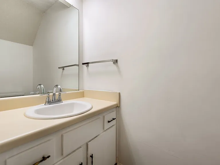 126 Schultz St — Photo 17