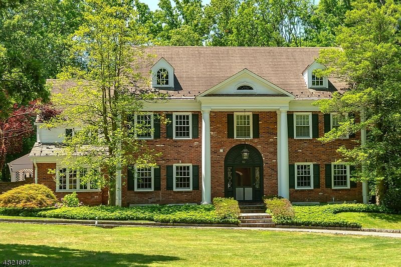 1st image of 92 Oak Ln