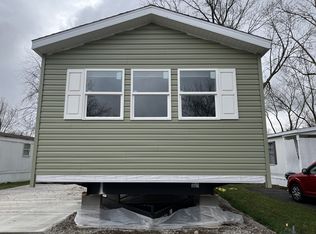 2407 Perth Dr #36, Findlay, OH 45840