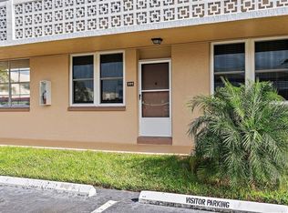 5095 Bay St NE APT 111, Saint Petersburg, FL 33703