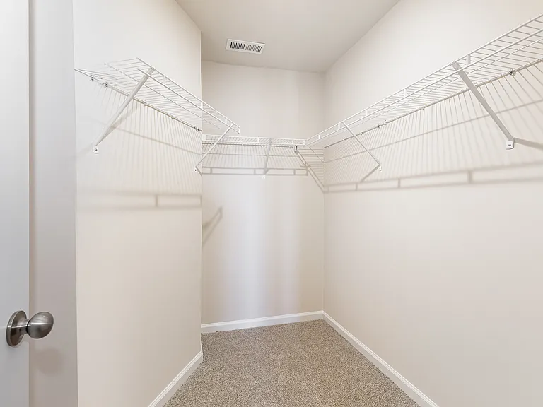1009 Sycaten St — Photo 19