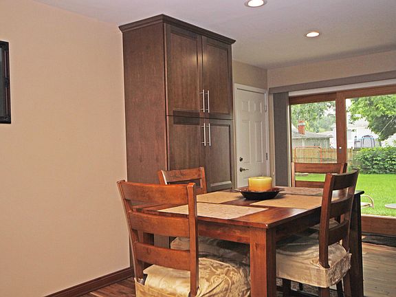 3rd image of 1117 Blakely St
