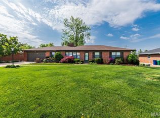 10620 Leebur Dr, Saint Louis, MO 63128