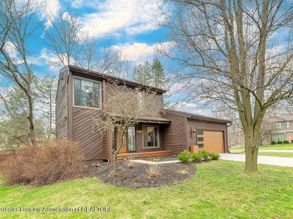 1211 Teakwood Cir, Haslett, MI 48840