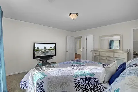 130 Elker Dr — Photo 4