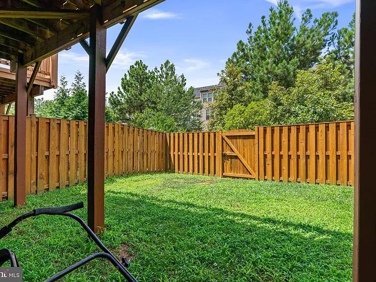 858 Nancy Lynn Ln — Photo 38