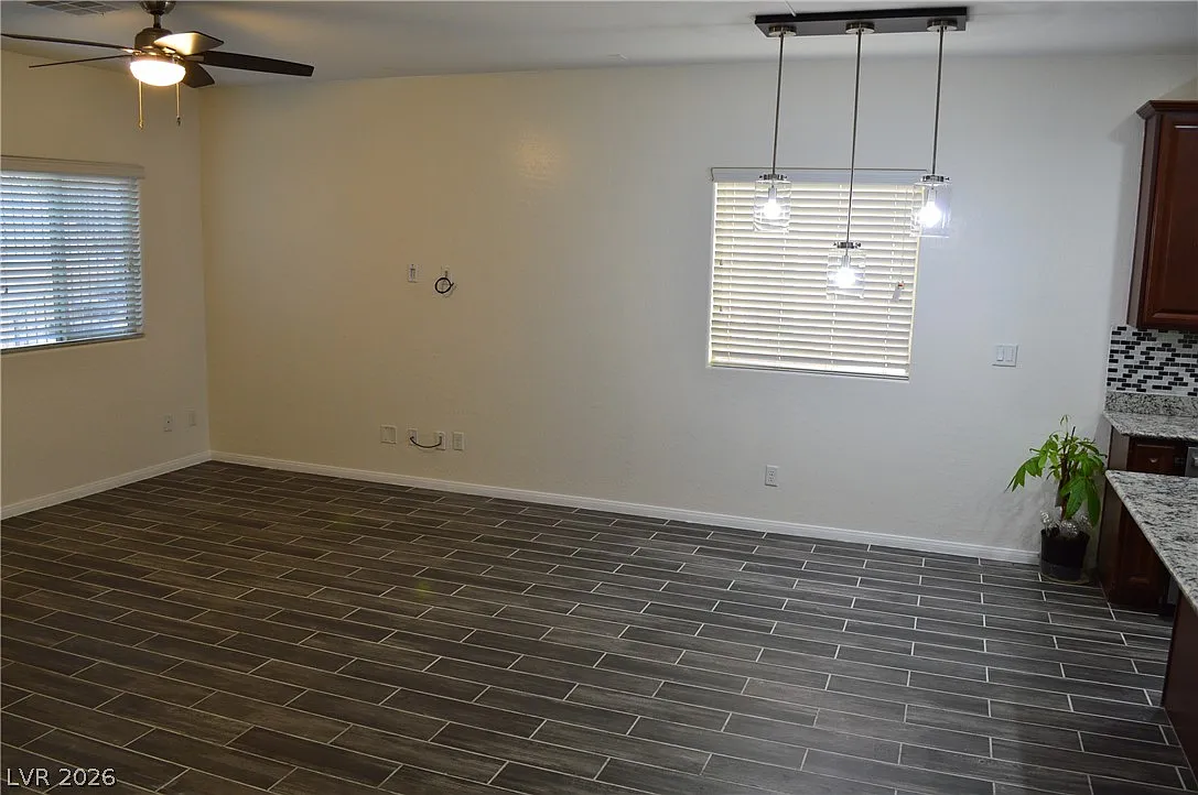 3 bed, 2.5 bath, 1642 sqft, $1,850 — Photo 4