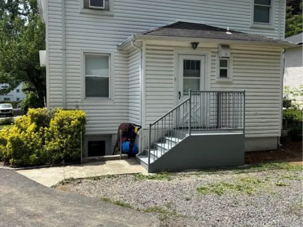 261 Schenck Ave, Great Neck, NY