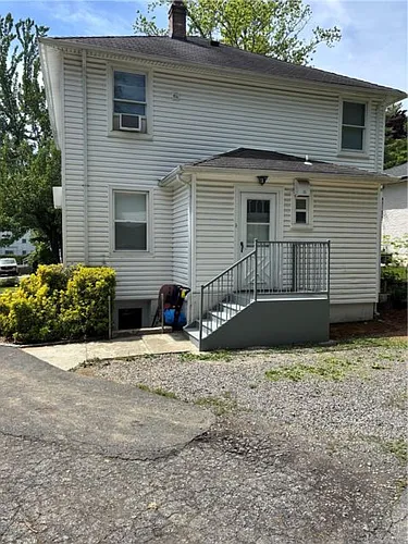 261 Schenck Ave Photo 1