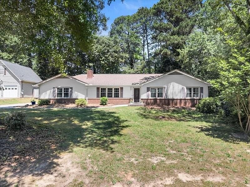 1st image of 2117 Hartridge Dr