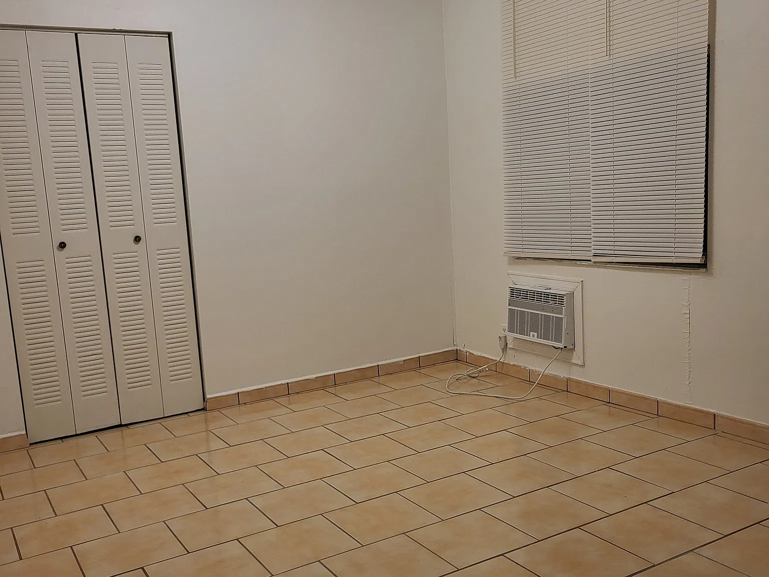 2974A SW 25th Ter, Miami — Photo 4