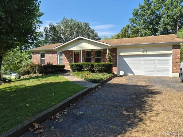 7865 Local Hillsboro Rd, Cedar Hill, MO 63016
