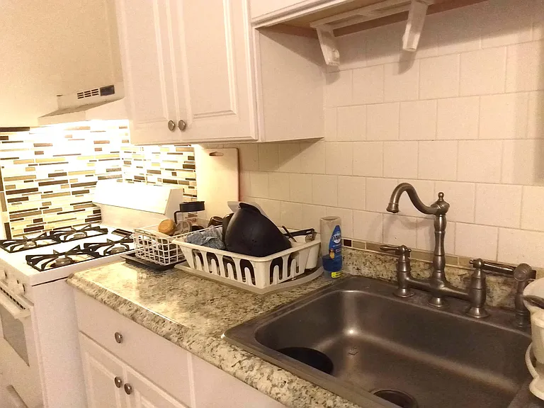 154 Webster Ave #3 — Photo 10