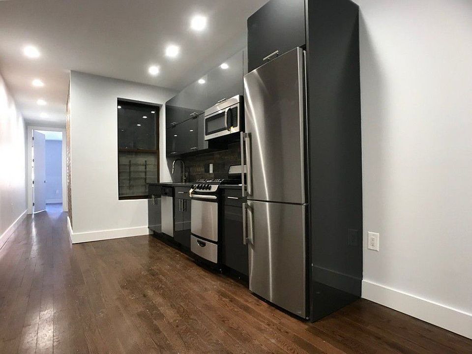 1st image of 22 Bradhurst Ave APT 2N
