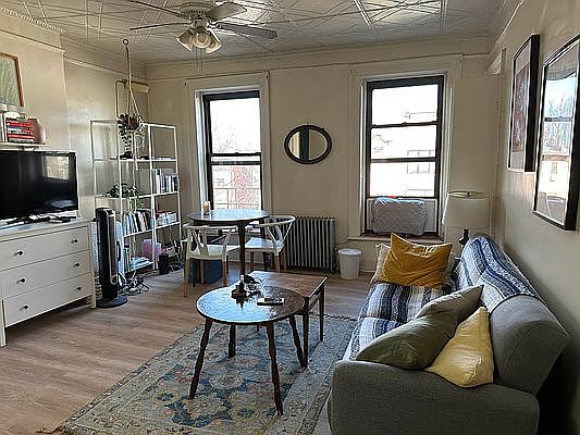 1st image of 223 Sackett St APT 4R