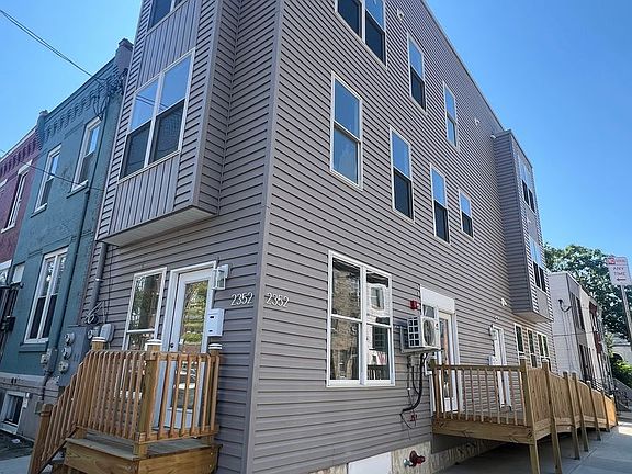 2nd image of 2352 W Thompson St #3B-1BA-1000SQFT