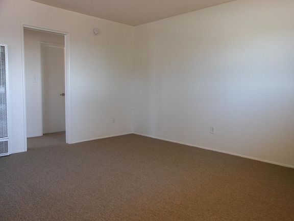3rd image of 816 Diamond St
