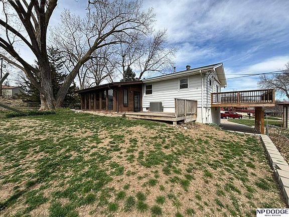 5th image of 9609 Sherwood Cir