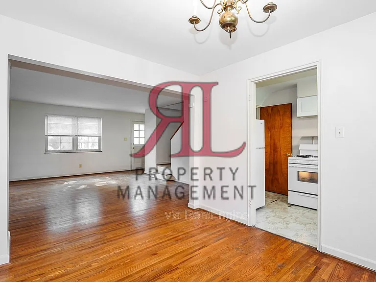 1799 Kings Ct — Photo 4
