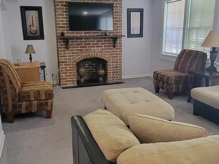 133 Hopkins Blvd #B — Photo 8