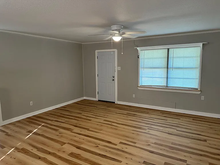 749 N Planters St — Photo 13