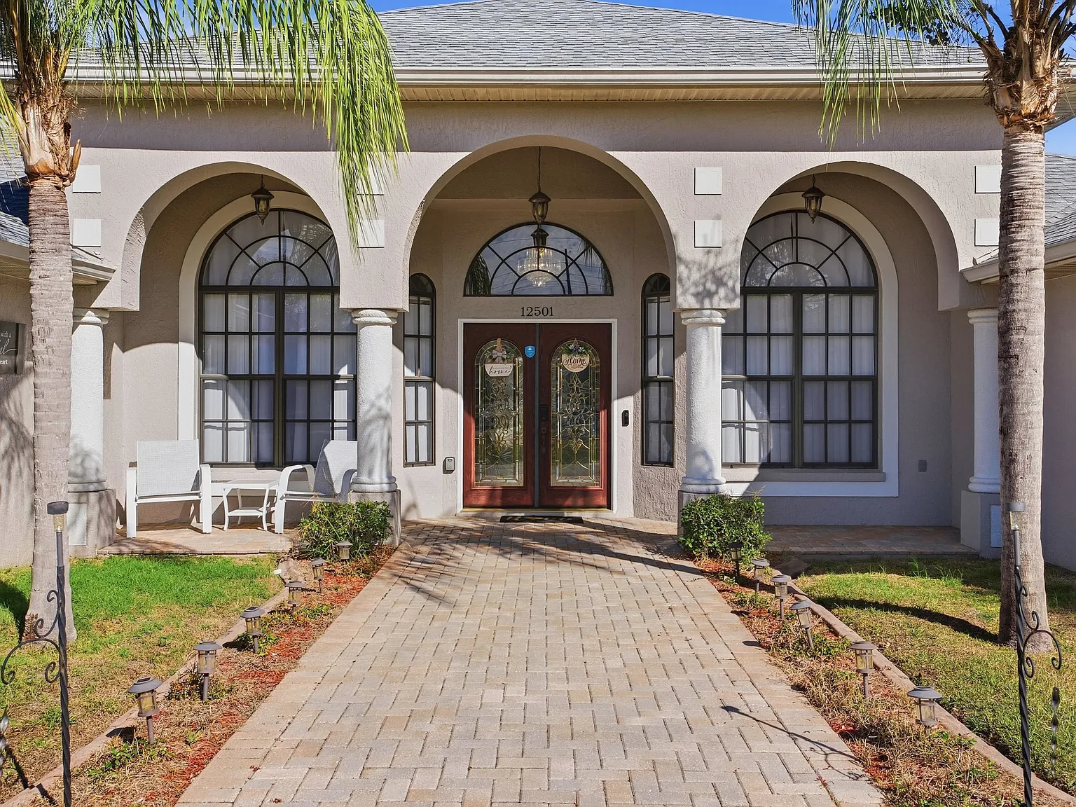 5 bed, 2302 sqft, $4,500 — Photo 2