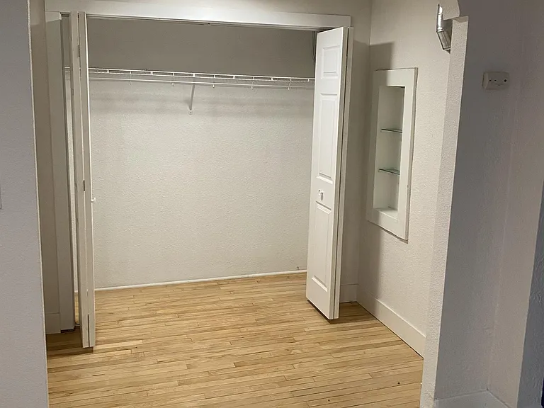 1604 N Franklin Pl — Photo 11