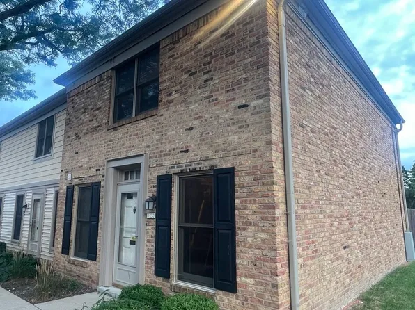 1845 Bristol Walk, Hoffman Estates, IL 60169