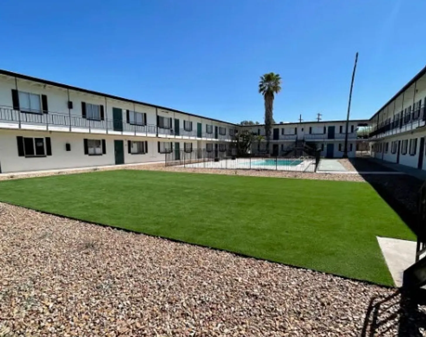 The Onyx Apartments — Photo 3
