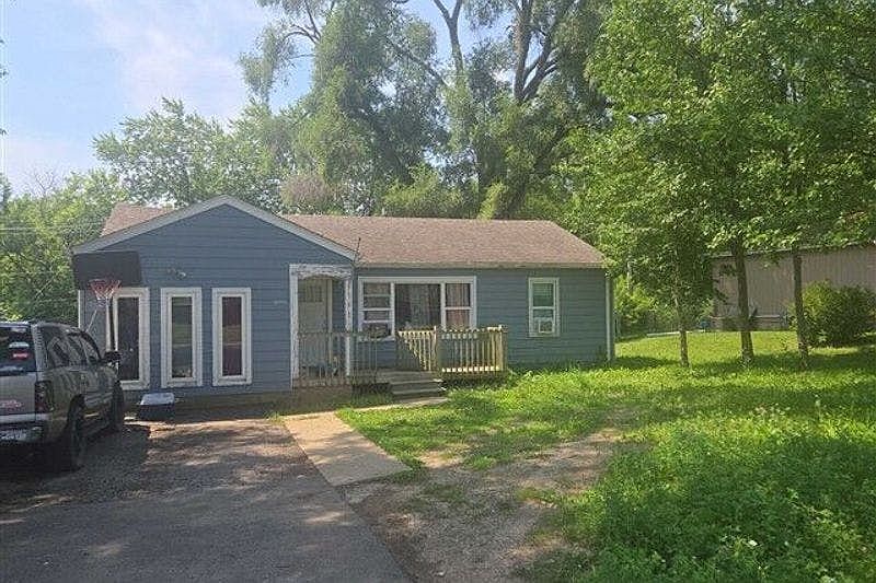 1st image of 21795 W Engle Dr