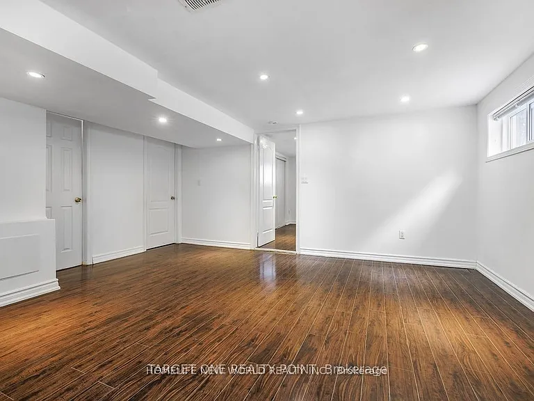 205 Pineway Blvd #BASEMENT — Photo 9