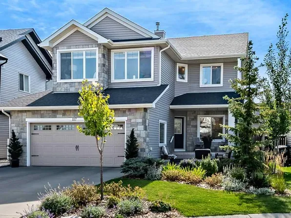 117 N Crystal Green Ct, Okotoks, AB T1S 2K5