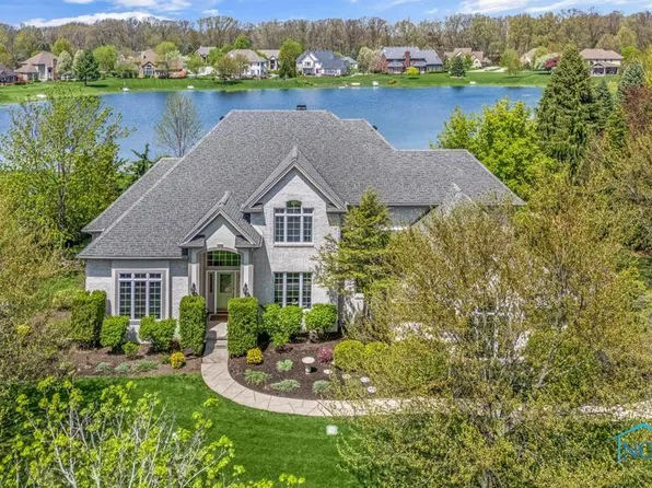 7048 Deer Hollow Ln, Maumee, OH 43537