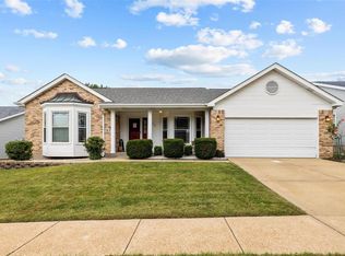 5834 Westcliffe Dr, Saint Louis, MO 63129