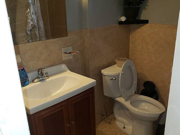 5th image of 22 Stanley Pl
