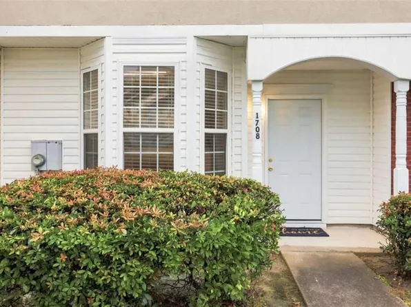 1708 Camden Forrest Trl, Riverdale, GA 30296