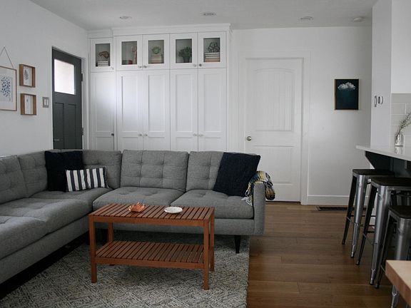 4th image of 2080 E Hollywood Ave
