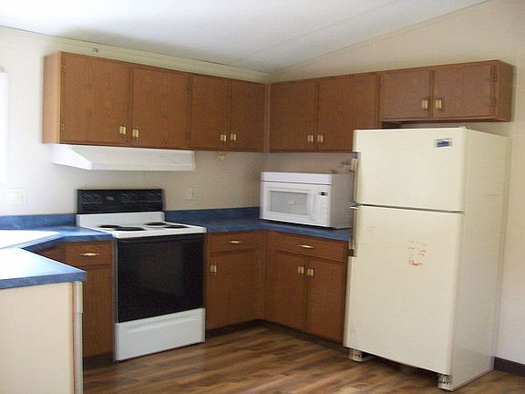 5th image of 1671 177th Ln