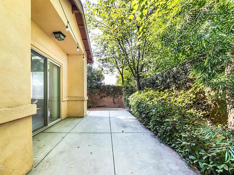 693 Cypress Ave — Photo 25