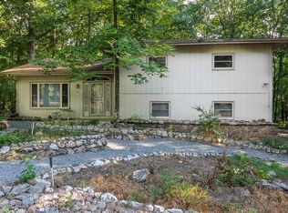 13 Castillo Ln, Hot Springs Village, AR 71909