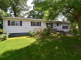 122 Eton Ave, Warwick, RI 02889