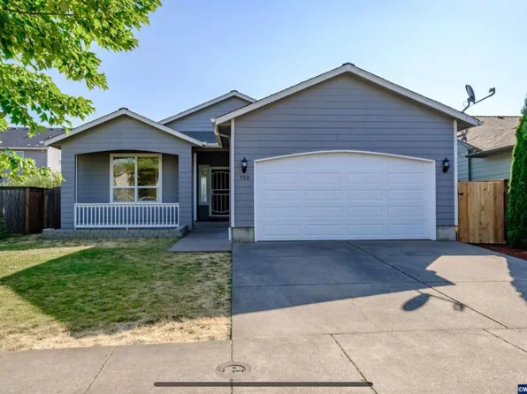 723 Trinity St NE, Albany, OR 97322